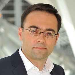 Dr Zoltan Csedo